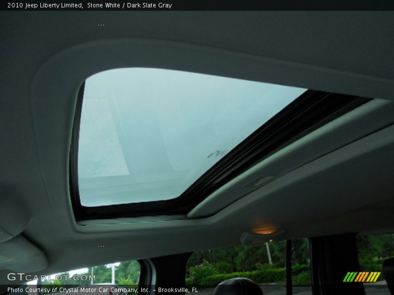 Stone White / Dark Slate Gray 2010 Jeep Liberty Limited