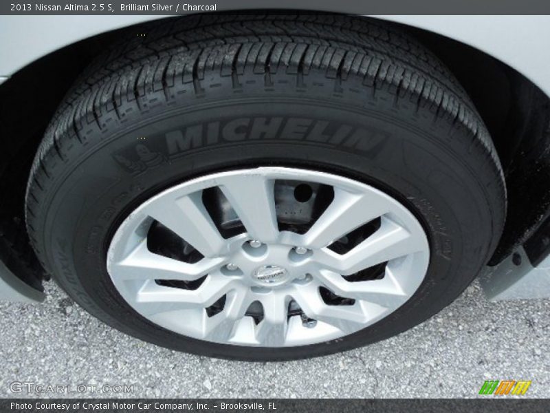 Brilliant Silver / Charcoal 2013 Nissan Altima 2.5 S