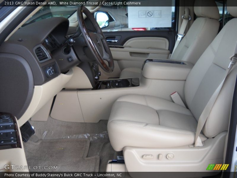 White Diamond Tricoat / Cocoa/Light Cashmere 2013 GMC Yukon Denali AWD