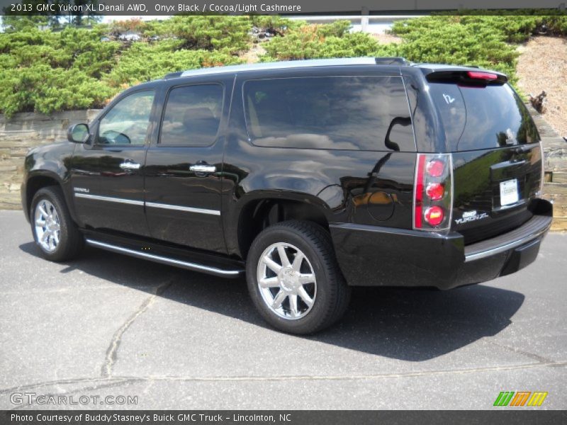 Onyx Black / Cocoa/Light Cashmere 2013 GMC Yukon XL Denali AWD