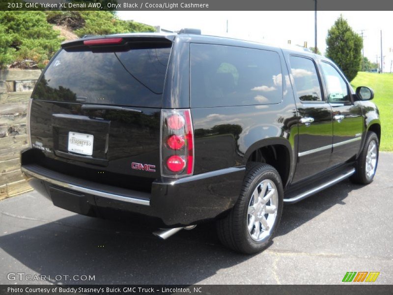 Onyx Black / Cocoa/Light Cashmere 2013 GMC Yukon XL Denali AWD