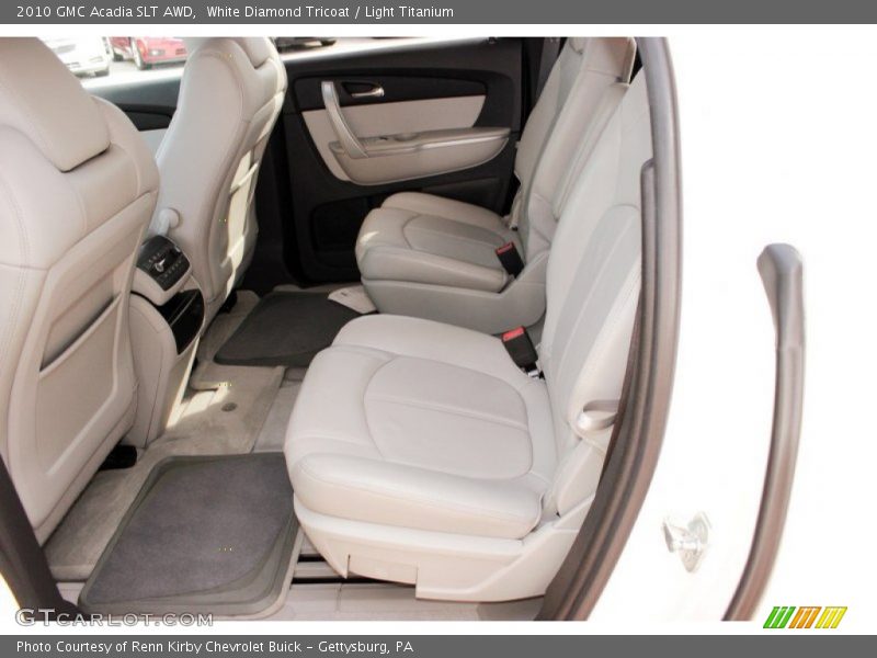 White Diamond Tricoat / Light Titanium 2010 GMC Acadia SLT AWD