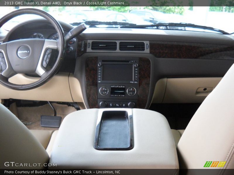 Onyx Black / Cocoa/Light Cashmere 2013 GMC Yukon XL Denali AWD