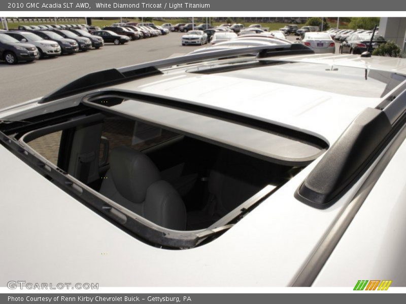 White Diamond Tricoat / Light Titanium 2010 GMC Acadia SLT AWD