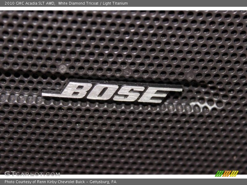 White Diamond Tricoat / Light Titanium 2010 GMC Acadia SLT AWD