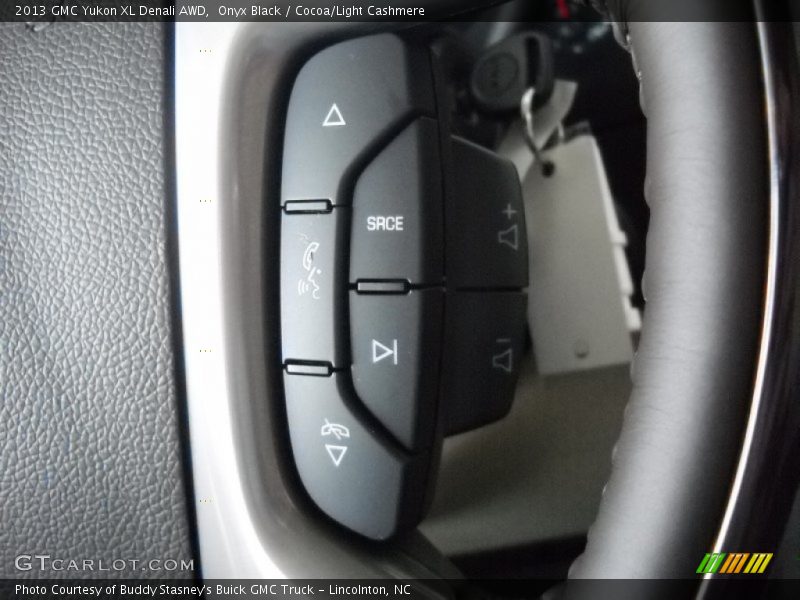 Onyx Black / Cocoa/Light Cashmere 2013 GMC Yukon XL Denali AWD