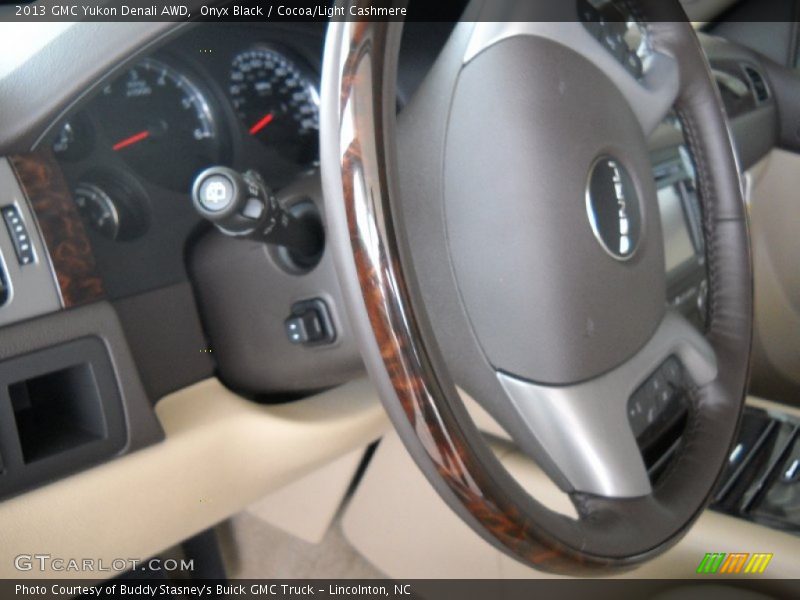 Onyx Black / Cocoa/Light Cashmere 2013 GMC Yukon Denali AWD