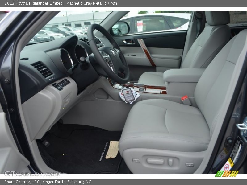 Magnetic Gray Metallic / Ash 2013 Toyota Highlander Limited