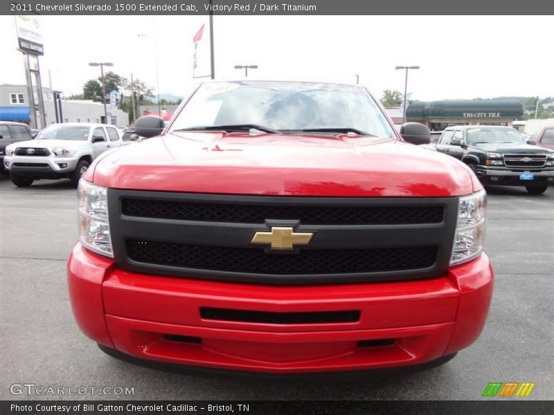 Victory Red / Dark Titanium 2011 Chevrolet Silverado 1500 Extended Cab