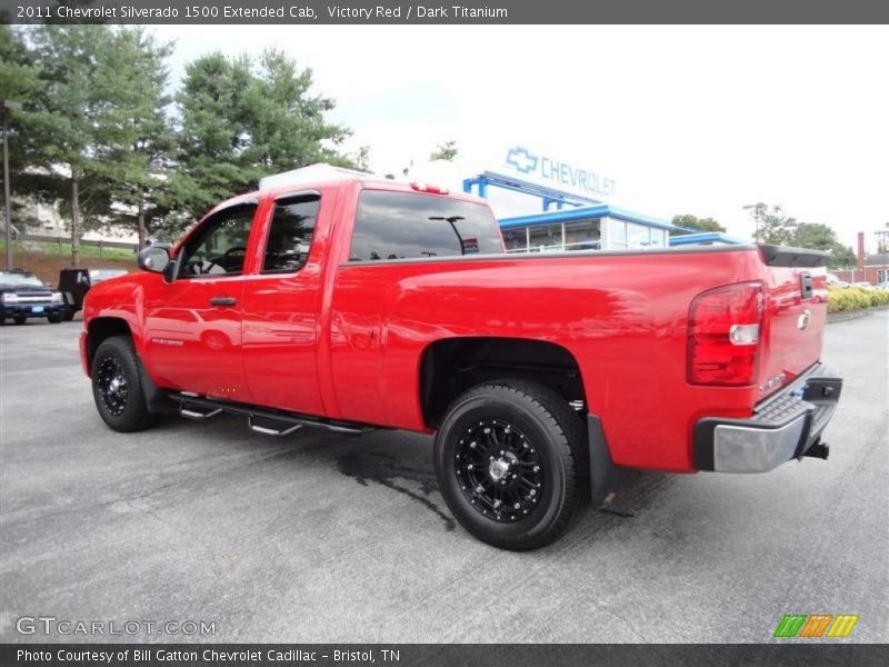 Victory Red / Dark Titanium 2011 Chevrolet Silverado 1500 Extended Cab