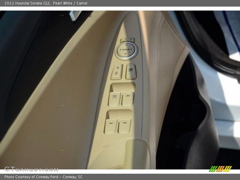 Pearl White / Camel 2011 Hyundai Sonata GLS