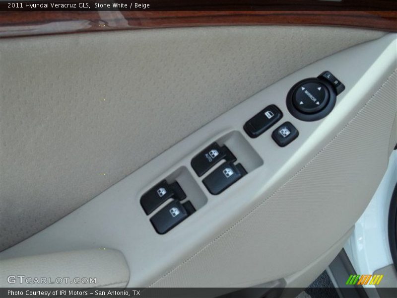 Stone White / Beige 2011 Hyundai Veracruz GLS
