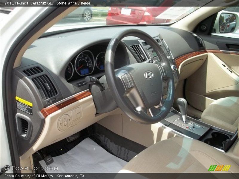 Stone White / Beige 2011 Hyundai Veracruz GLS