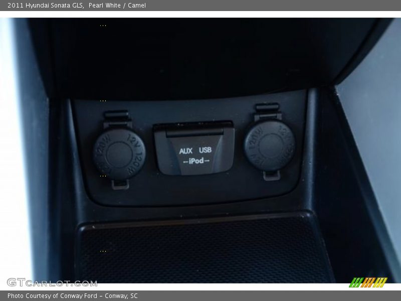 Pearl White / Camel 2011 Hyundai Sonata GLS