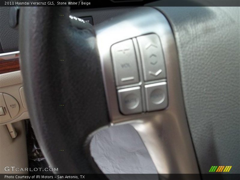 Stone White / Beige 2011 Hyundai Veracruz GLS