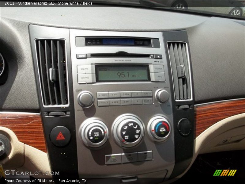 Stone White / Beige 2011 Hyundai Veracruz GLS