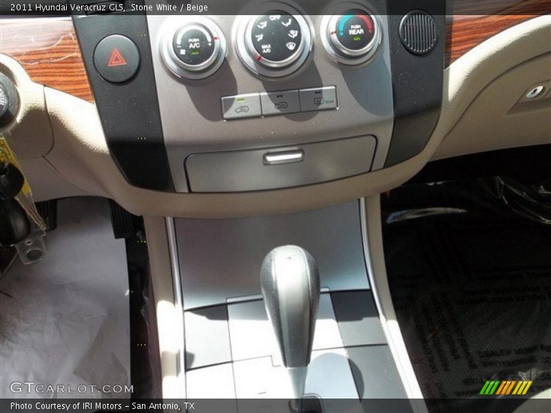 Stone White / Beige 2011 Hyundai Veracruz GLS