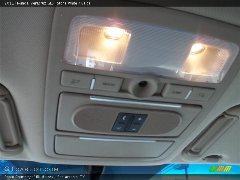 Stone White / Beige 2011 Hyundai Veracruz GLS