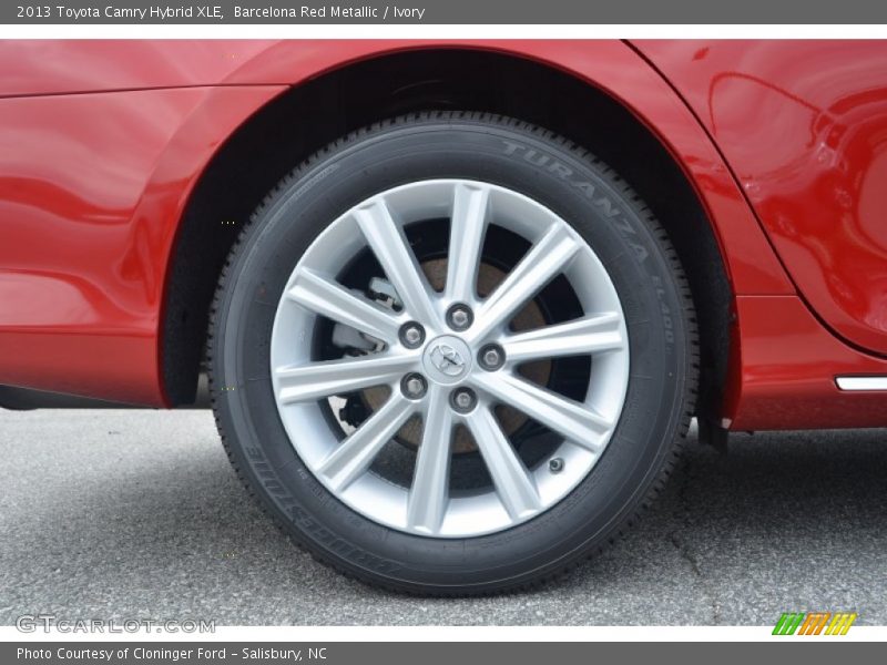 Barcelona Red Metallic / Ivory 2013 Toyota Camry Hybrid XLE