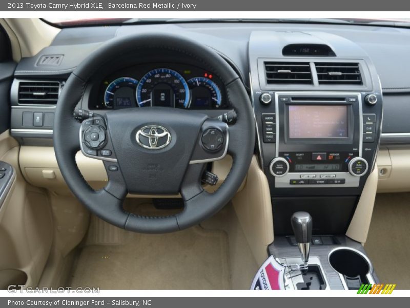 Barcelona Red Metallic / Ivory 2013 Toyota Camry Hybrid XLE