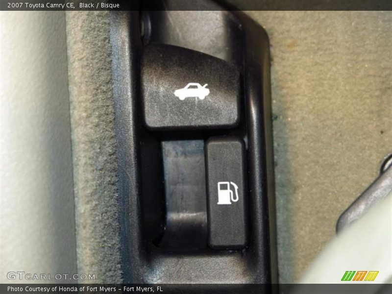 Black / Bisque 2007 Toyota Camry CE