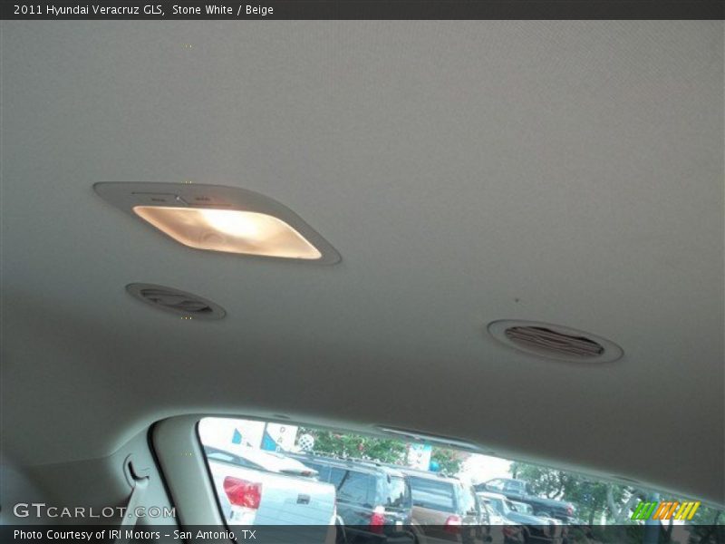 Stone White / Beige 2011 Hyundai Veracruz GLS