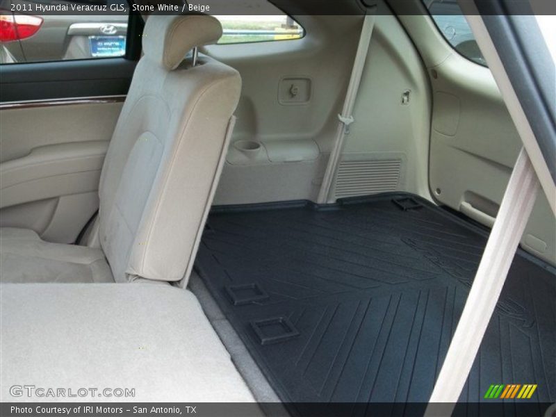 Stone White / Beige 2011 Hyundai Veracruz GLS