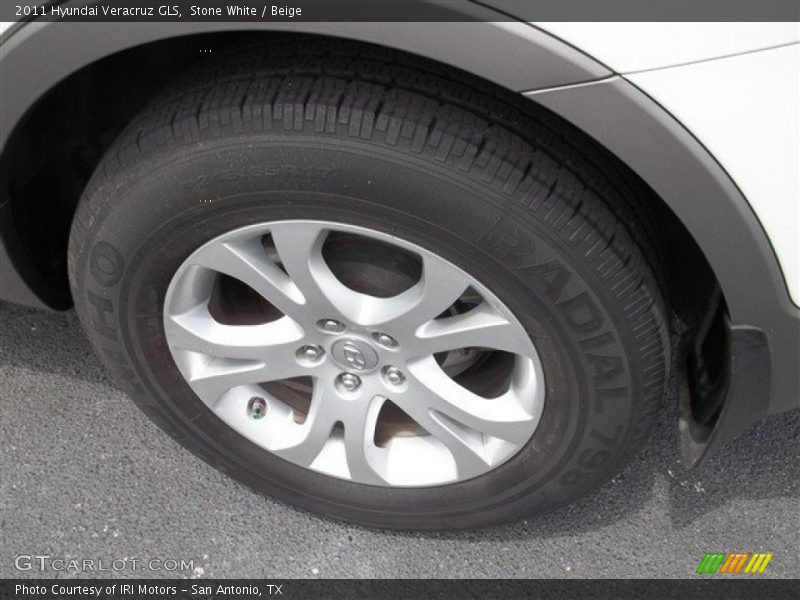 Stone White / Beige 2011 Hyundai Veracruz GLS