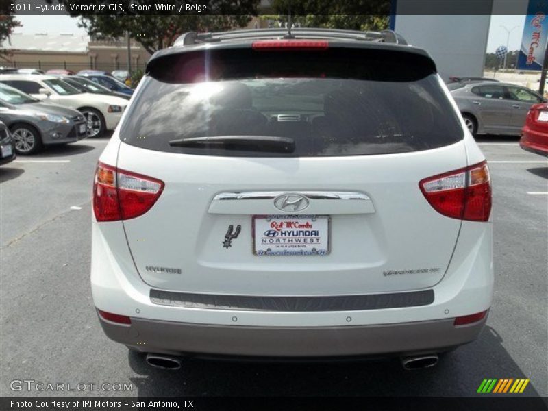 Stone White / Beige 2011 Hyundai Veracruz GLS