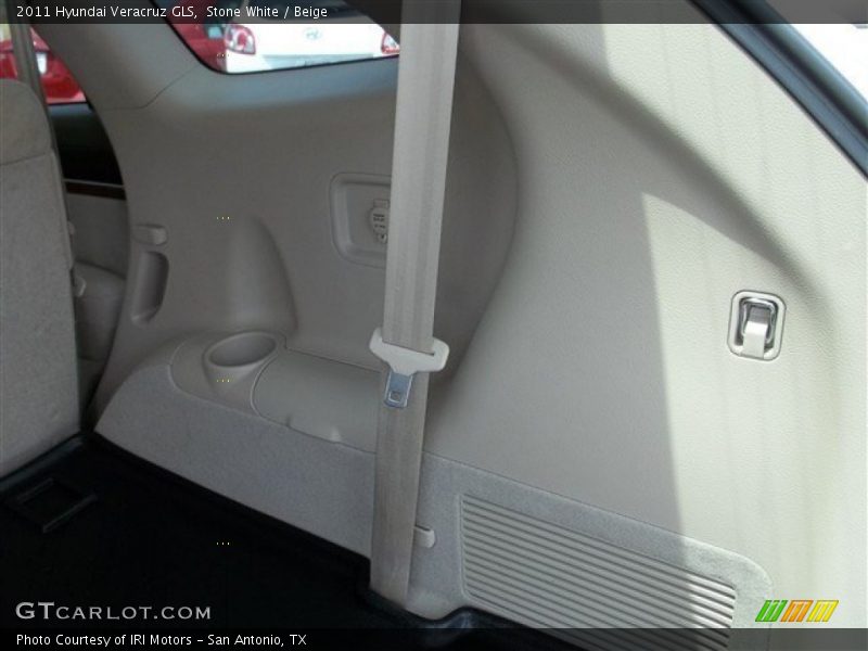 Stone White / Beige 2011 Hyundai Veracruz GLS