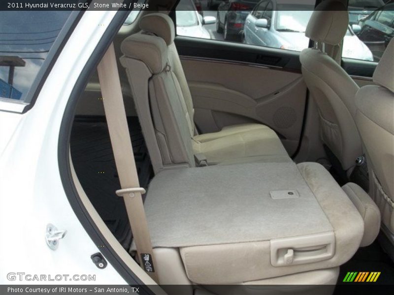 Stone White / Beige 2011 Hyundai Veracruz GLS