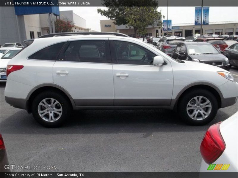 Stone White / Beige 2011 Hyundai Veracruz GLS