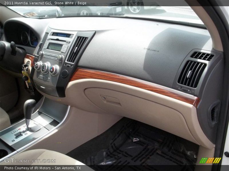 Stone White / Beige 2011 Hyundai Veracruz GLS