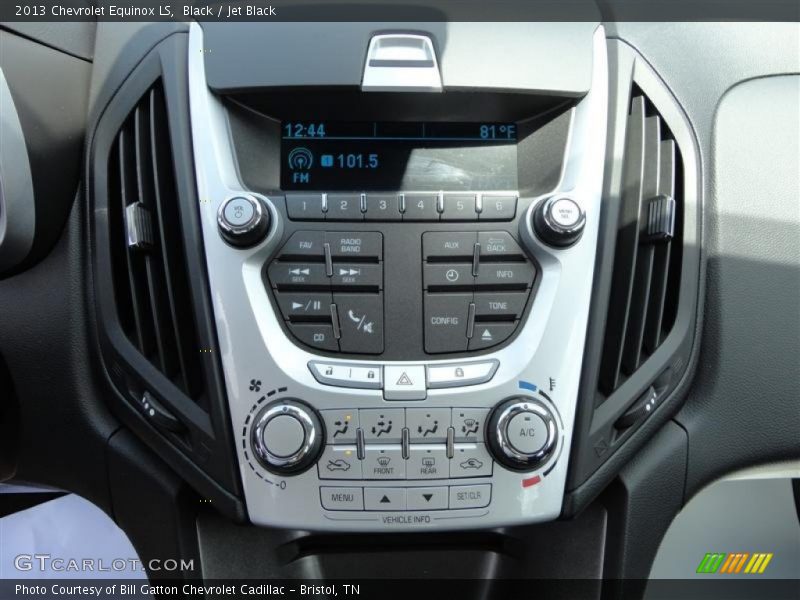 Black / Jet Black 2013 Chevrolet Equinox LS