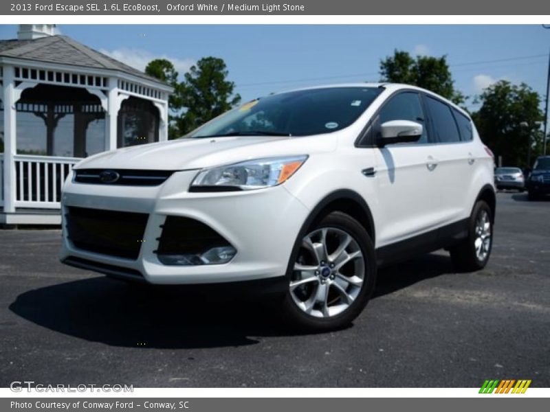 Front 3/4 View of 2013 Escape SEL 1.6L EcoBoost
