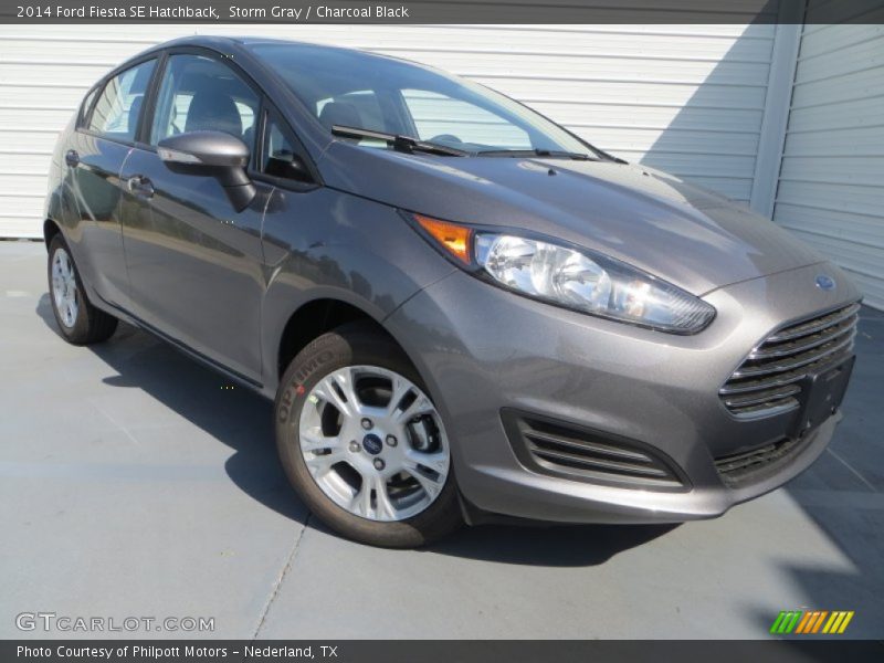 Front 3/4 View of 2014 Fiesta SE Hatchback