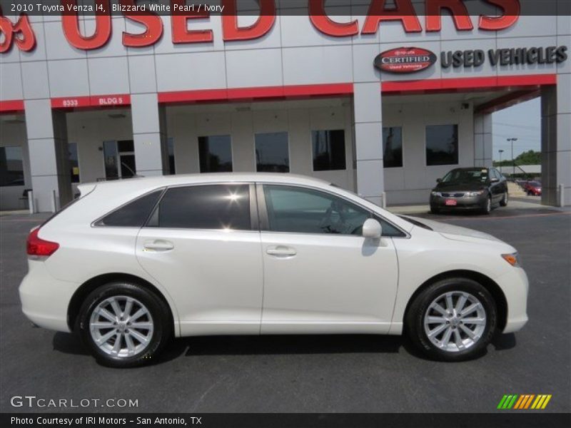 Blizzard White Pearl / Ivory 2010 Toyota Venza I4