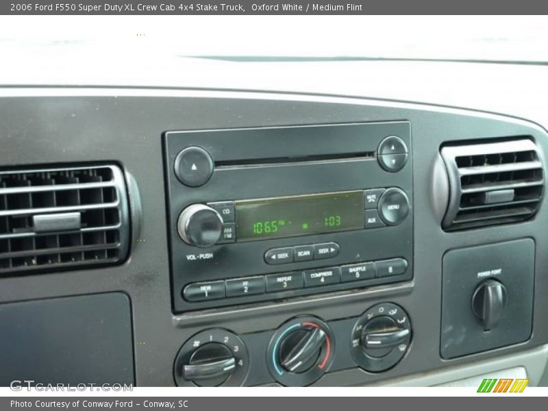 Oxford White / Medium Flint 2006 Ford F550 Super Duty XL Crew Cab 4x4 Stake Truck