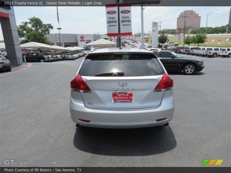 Classic Silver Metallic / Light Gray 2013 Toyota Venza LE