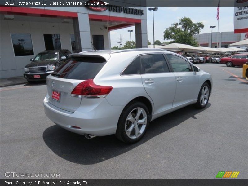 Classic Silver Metallic / Light Gray 2013 Toyota Venza LE