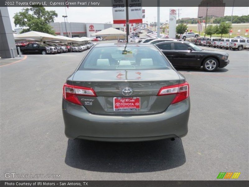 Cypress Green Pearl / Ivory 2012 Toyota Camry LE