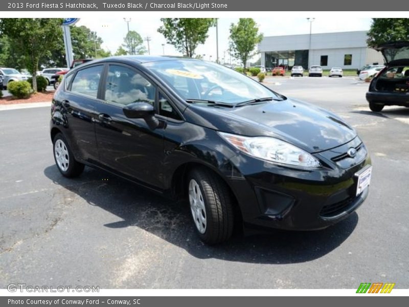 Tuxedo Black / Charcoal Black/Light Stone 2013 Ford Fiesta S Hatchback