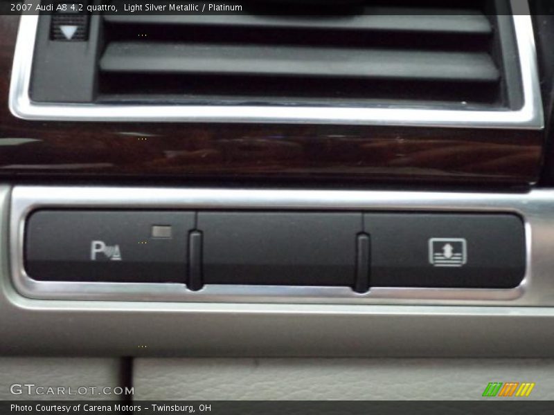 Light Silver Metallic / Platinum 2007 Audi A8 4.2 quattro