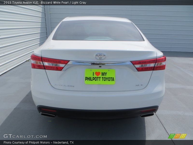 Blizzard White Pearl / Light Gray 2013 Toyota Avalon XLE