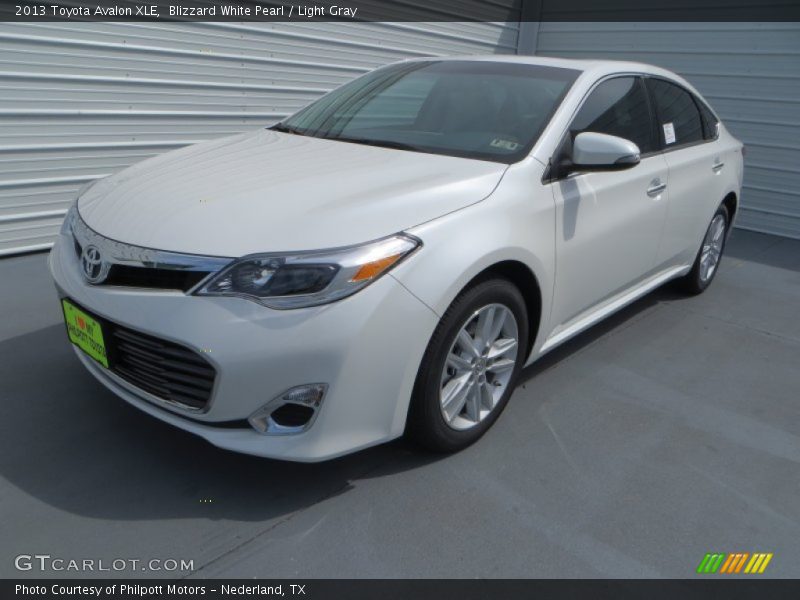 Blizzard White Pearl / Light Gray 2013 Toyota Avalon XLE