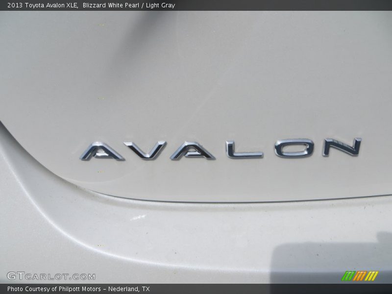 Blizzard White Pearl / Light Gray 2013 Toyota Avalon XLE