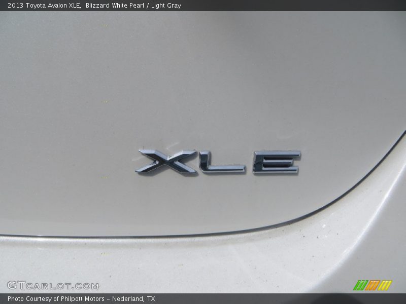 Blizzard White Pearl / Light Gray 2013 Toyota Avalon XLE
