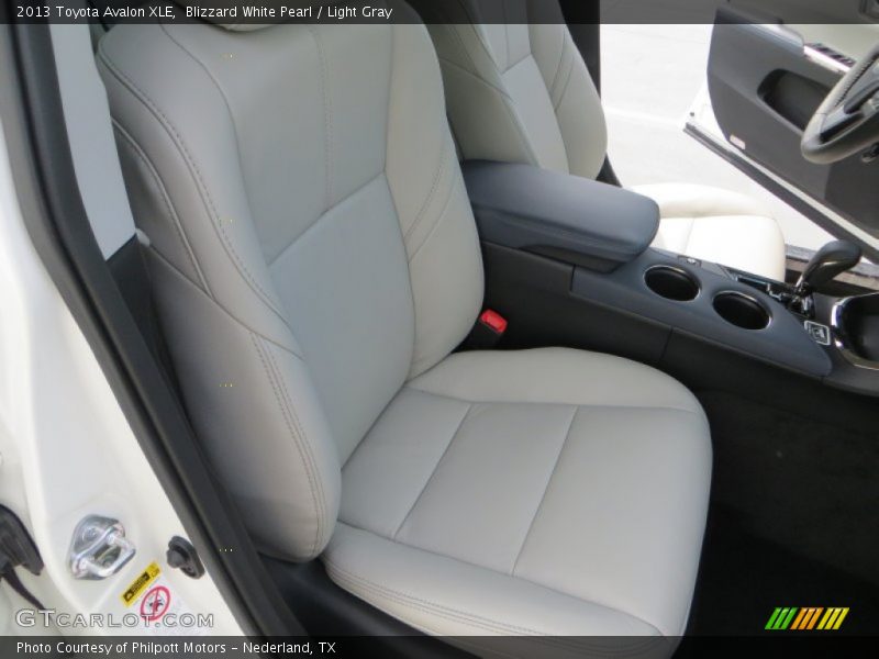 Blizzard White Pearl / Light Gray 2013 Toyota Avalon XLE