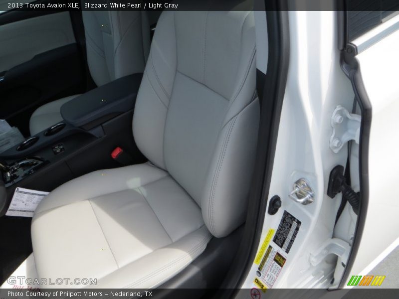 Blizzard White Pearl / Light Gray 2013 Toyota Avalon XLE