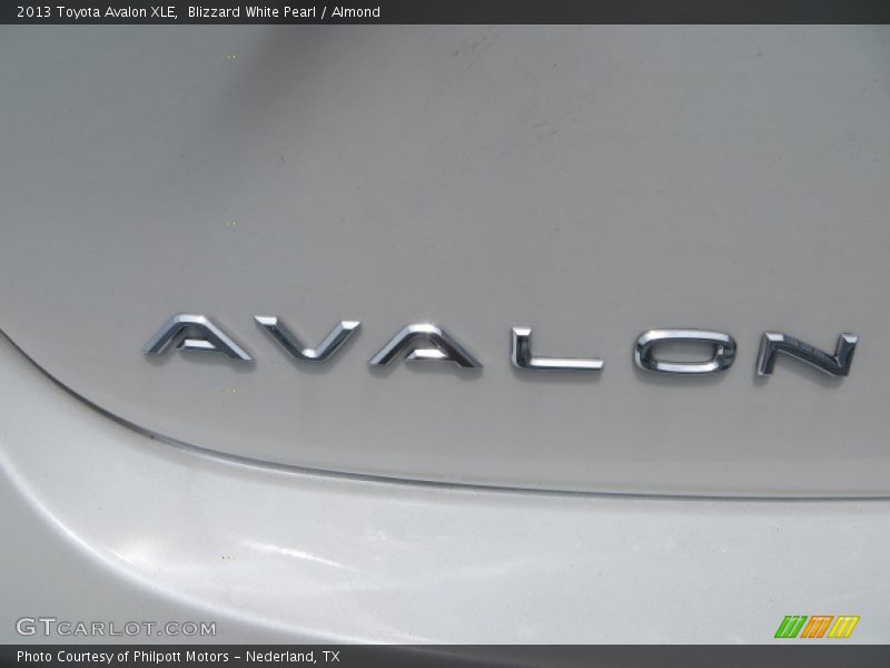 Blizzard White Pearl / Almond 2013 Toyota Avalon XLE